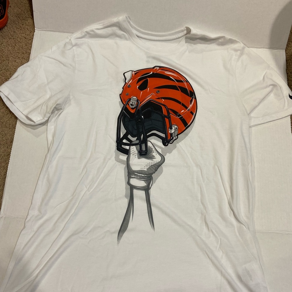Cincinnati Bengals Nike mens size large, cotton
